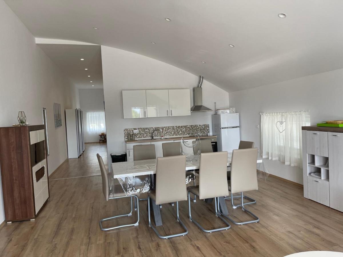 Apartmaji Meduza 2 イゾラ エクステリア 写真